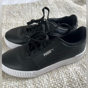 Puma Sneakers